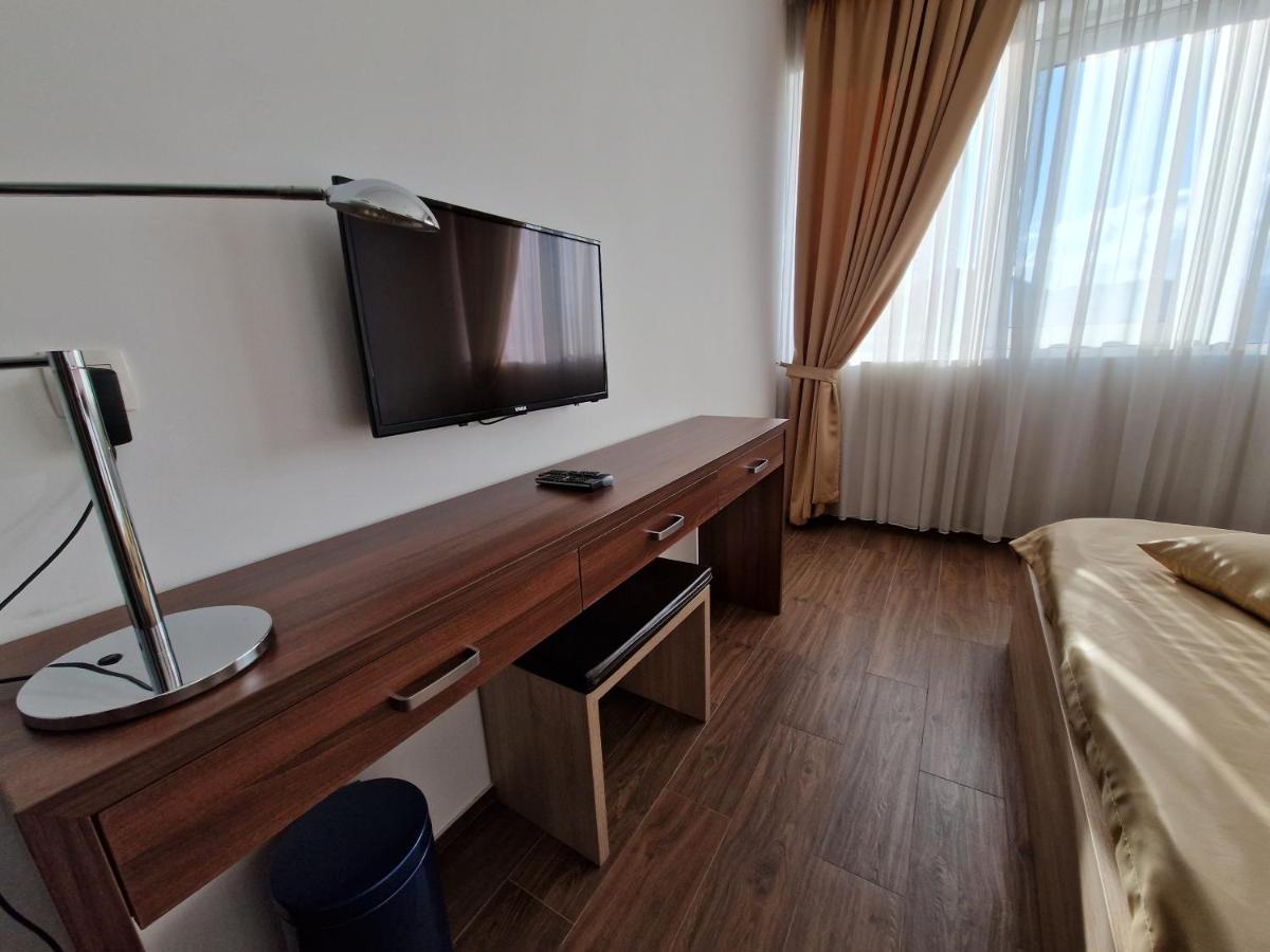 Motel Celebic Mitrovici  Extérieur photo