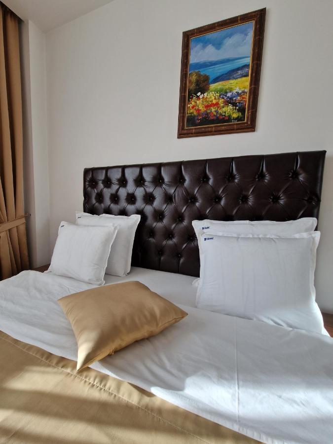 Motel Celebic Mitrovici  Extérieur photo