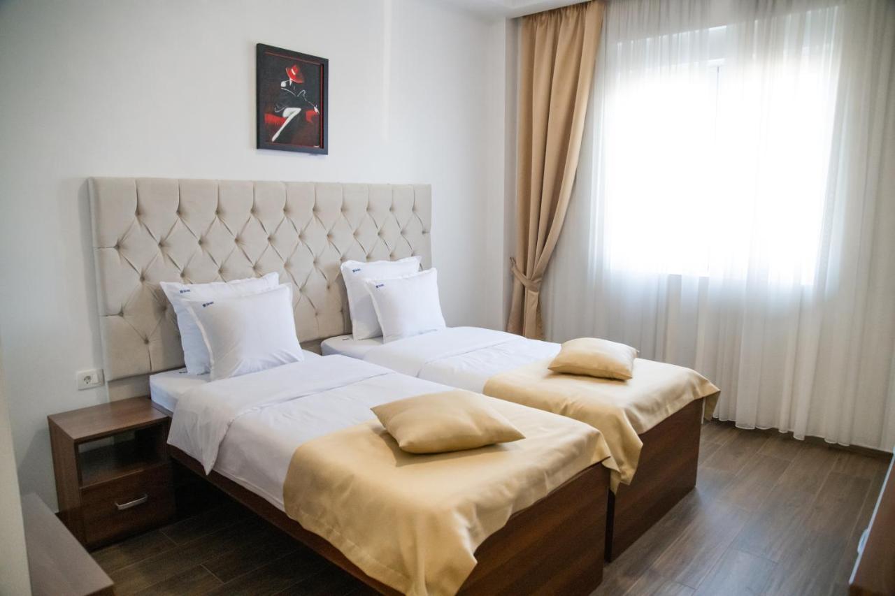 Motel Celebic Mitrovici  Extérieur photo