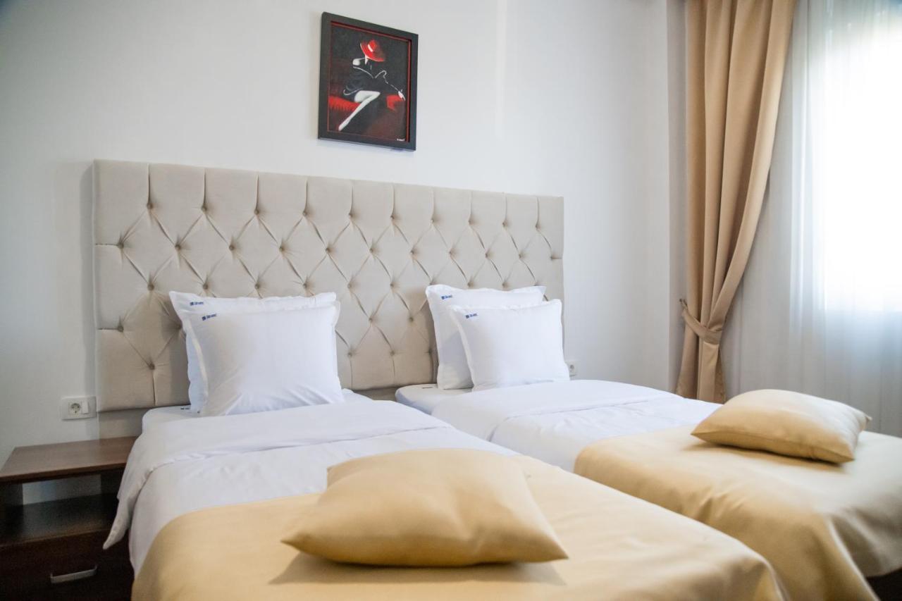 Motel Celebic Mitrovici  Extérieur photo