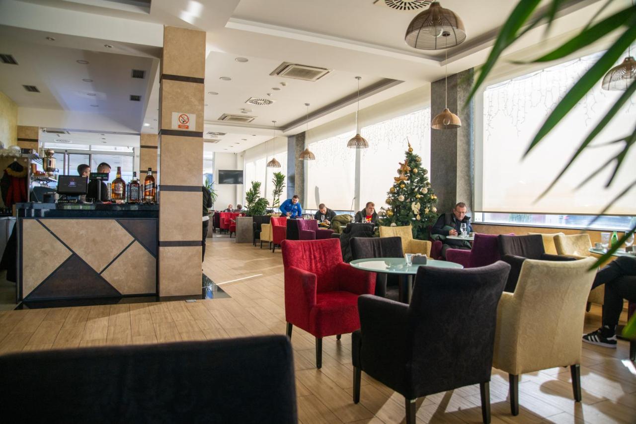 Motel Celebic Mitrovici  Extérieur photo