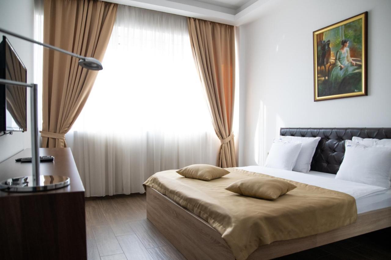 Motel Celebic Mitrovici  Extérieur photo